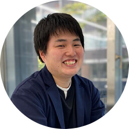 安達 智大さん